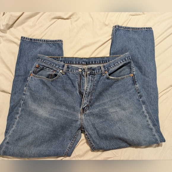 Vintage Levis 505 Regular Fit Straight Leg Blue Denim Jeans Men Size 38X32 - Picture 3 of 5